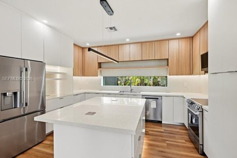 Villa ou maison à vendre à Miami, Floride: 4 chambres, 163.88 m2 № 2326894 - photo 18