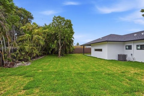 Villa ou maison à vendre à Miami, Floride: 4 chambres, 163.88 m2 № 2326894 - photo 29