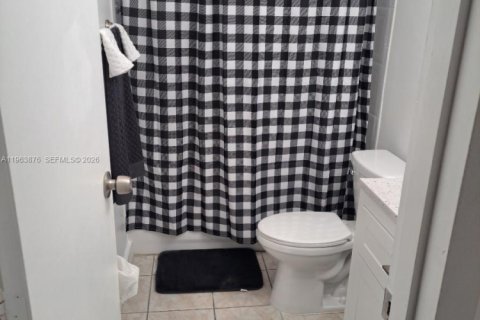 Copropriété à vendre à Miramar, Floride: 3 chambres, 111.48 m2 № 2025374 - photo 3