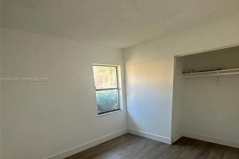 Copropriété à vendre à Miramar, Floride: 3 chambres, 111.48 m2 № 2025374 - photo 7