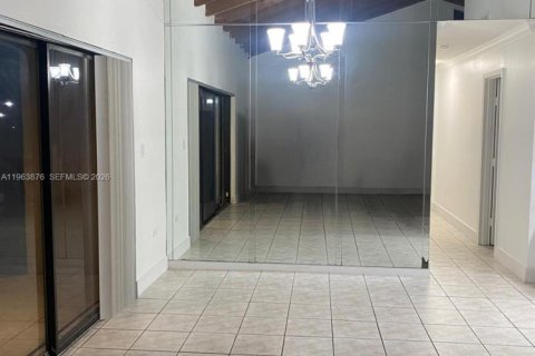 Copropriété à vendre à Miramar, Floride: 3 chambres, 111.48 m2 № 2025374 - photo 15