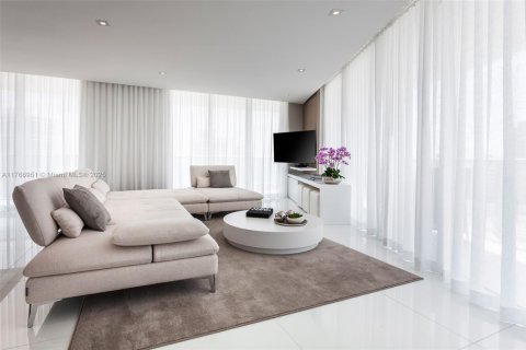 Condominio en venta en Miami Beach, Florida, 3 dormitorios, 114.27 m2 № 1867774 - foto 5