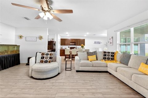 House in Ocala, Florida 4 bedrooms, 215.44 sq.m. № 2152340 - photo 24