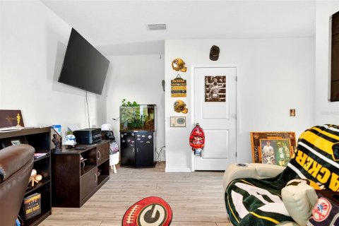 House in Ocala, Florida 4 bedrooms, 215.44 sq.m. № 2152340 - photo 8