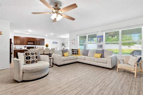 House in Ocala, Florida 4 bedrooms, 215.44 sq.m. № 2152340 - photo 25