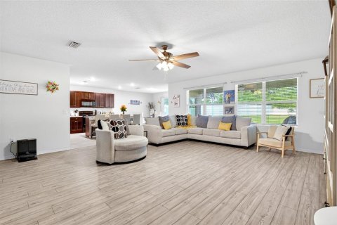 House in Ocala, Florida 4 bedrooms, 215.44 sq.m. № 2152340 - photo 23