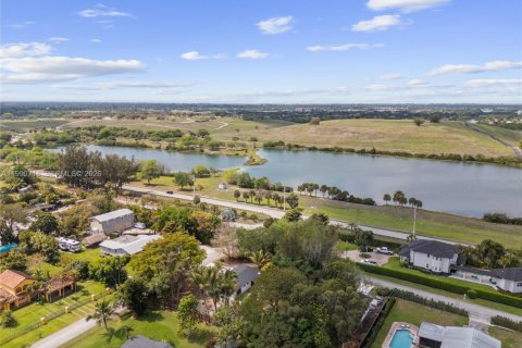 Casa en alquiler en Davie, Florida, 1 dormitorio, 63.36 m2 № 2055557 - foto 25