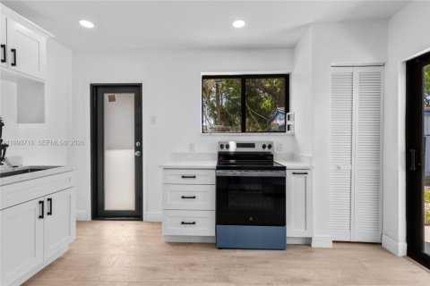 Casa en alquiler en Davie, Florida, 1 dormitorio, 63.36 m2 № 2055557 - foto 9