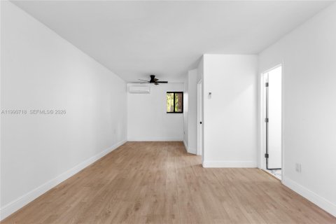 Casa en alquiler en Davie, Florida, 1 dormitorio, 63.36 m2 № 2055557 - foto 3