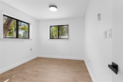 Casa en alquiler en Davie, Florida, 1 dormitorio, 63.36 m2 № 2055557 - foto 15