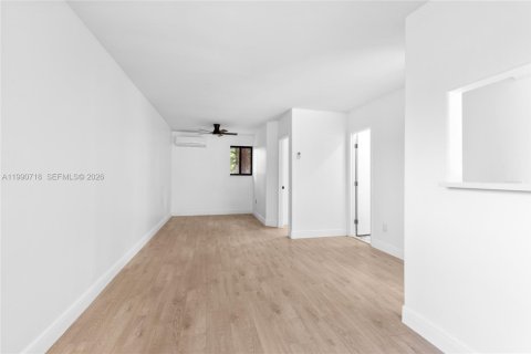 Casa en alquiler en Davie, Florida, 1 dormitorio, 63.36 m2 № 2055557 - foto 11