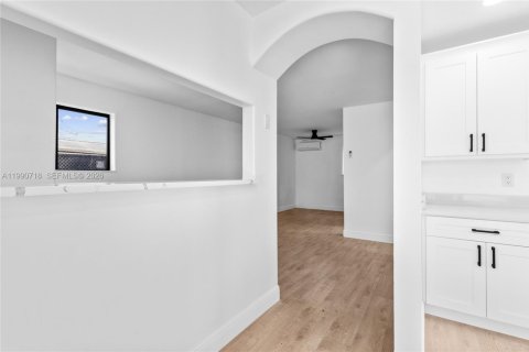 Casa en alquiler en Davie, Florida, 1 dormitorio, 63.36 m2 № 2055557 - foto 10