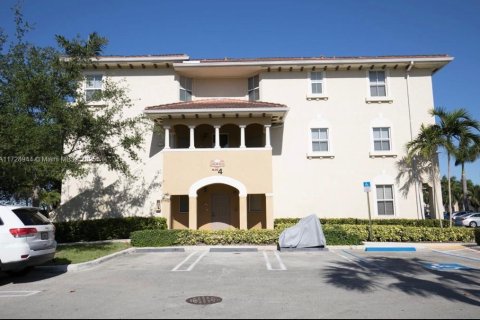 Купить кондоминиум в Дорал, Флорида 2 спальни, 104.33м2, № 1985027 - фото 3
