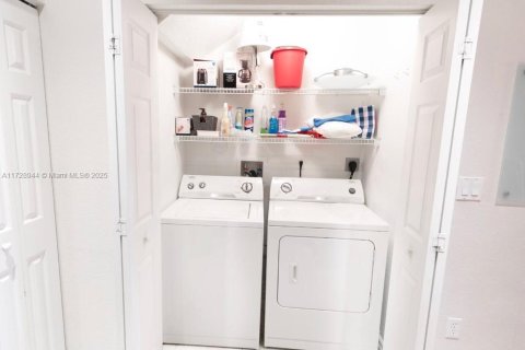 Купить кондоминиум в Дорал, Флорида 2 спальни, 104.33м2, № 1985027 - фото 12