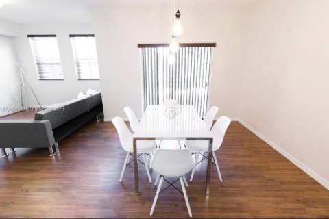 Купить кондоминиум в Дорал, Флорида 2 спальни, 104.33м2, № 1985027 - фото 6