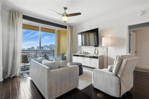 Condo in Tampa, Florida, 2 bedrooms  № 1801505 - photo 10
