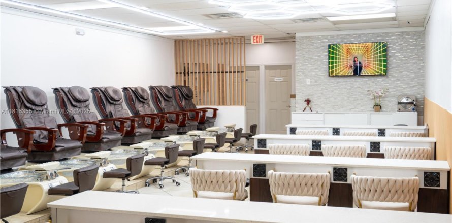Immobilier commercial à Miami, Floride № 1796251