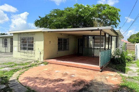 Villa ou maison à vendre à Hialeah, Floride: 3 chambres, 171.96 m2 № 1976624 - photo 29