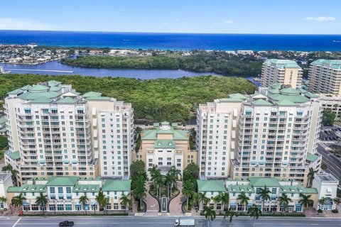 Condominio en Boynton Beach, Florida, 2 dormitorios  № 2146607