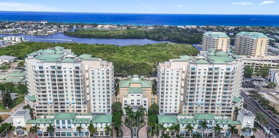 Condominio en Boynton Beach, Florida, 2 dormitorios  № 2146607