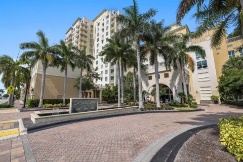 Condominio en venta en Boynton Beach, Florida, 2 dormitorios, 100.8 m2 № 2146607 - foto 25