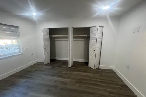 Copropriété à louer à Miami, Floride: 2 chambres, 91.6 m2 № 1982393 - photo 12