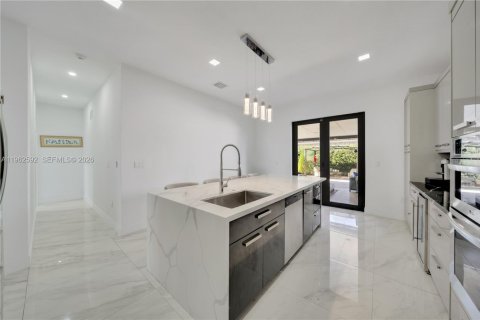 House in Homestead, Florida 6 bedrooms, 228.54 sq.m. № 2024086 - photo 14