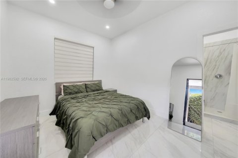 House in Homestead, Florida 6 bedrooms, 228.54 sq.m. № 2024086 - photo 20