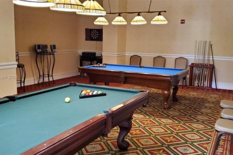 Condo in Weston, Florida, 1 bedroom  № 1956965 - photo 11