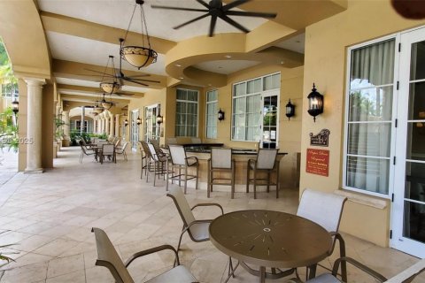 Condo in Weston, Florida, 1 bedroom  № 1956965 - photo 14