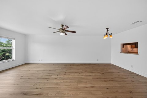 Condo in Margate, Florida, 2 bedrooms № 2175849 - photo 8