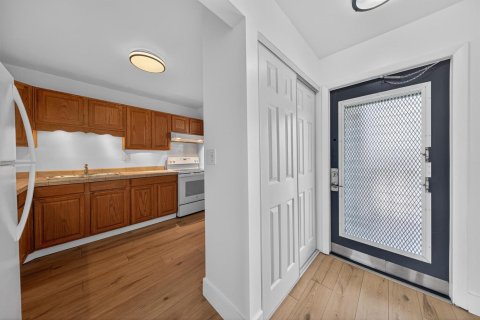 Condo in Margate, Florida, 2 bedrooms № 2175849 - photo 15