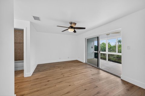 Condo in Margate, Florida, 2 bedrooms № 2175849 - photo 27