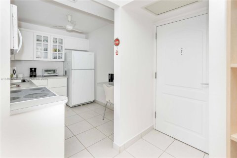 Купить кондоминиум в Авентура, Флорида 2 спальни, 92.53м2, № 1960790 - фото 6