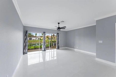 Touwnhouse à louer à Cape Coral, Floride: 2 chambres, 108.79 m2 № 2433693 - photo 5