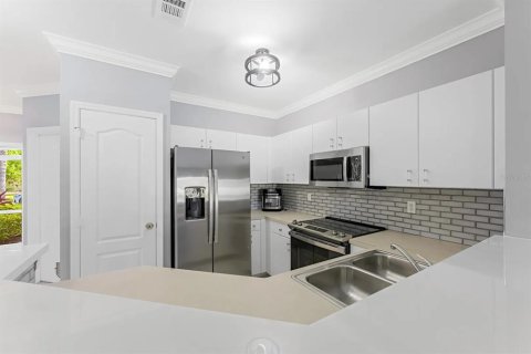 Touwnhouse à louer à Cape Coral, Floride: 2 chambres, 108.79 m2 № 2433693 - photo 8