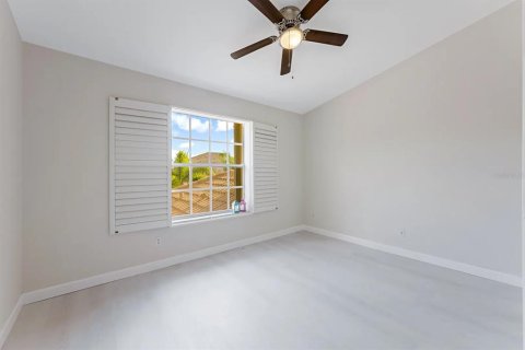 Touwnhouse à louer à Cape Coral, Floride: 2 chambres, 108.79 m2 № 2433693 - photo 14