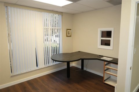 Immobilier commercial à louer à Orlando, Floride: 238.02 m2 № 2134091 - photo 4