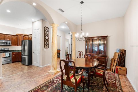 House in Polk City, Florida 2 bedrooms, 176.79 sq.m. № 1913186 - photo 7