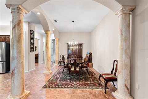 House in Polk City, Florida 2 bedrooms, 176.79 sq.m. № 1913186 - photo 6
