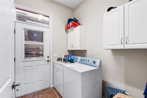 House in Polk City, Florida 2 bedrooms, 176.79 sq.m. № 1913186 - photo 26