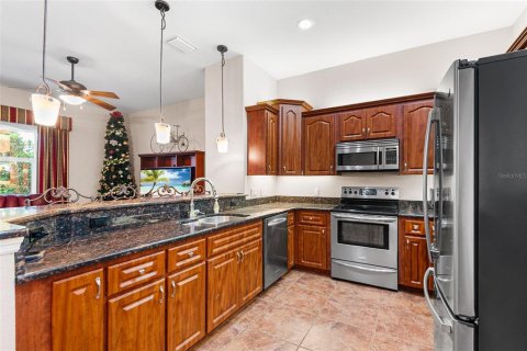 House in Polk City, Florida 2 bedrooms, 176.79 sq.m. № 1913186 - photo 8