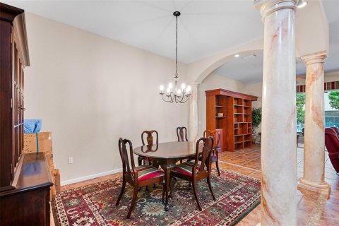 House in Polk City, Florida 2 bedrooms, 176.79 sq.m. № 1913186 - photo 4