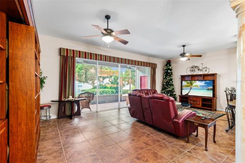 House in Polk City, Florida 2 bedrooms, 176.79 sq.m. № 1913186 - photo 13