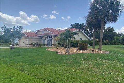 Casa en venta en Punta Gorda, Florida, 3 dormitorios, 167.6 m2 № 1782528 - foto 4