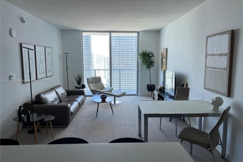 Condo in Miami, Florida, 2 bedrooms  № 1960043 - photo 6