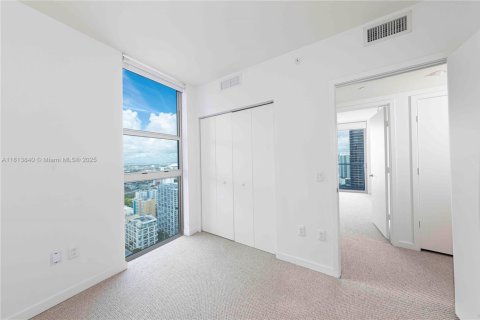 Condo in Miami, Florida, 2 bedrooms  № 1960043 - photo 15