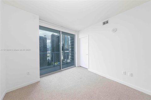 Condo in Miami, Florida, 2 bedrooms  № 1960043 - photo 20