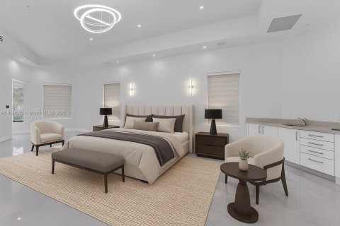 House in Miami, Florida 8 bedrooms, 619.19 sq.m. № 1944840 - photo 18