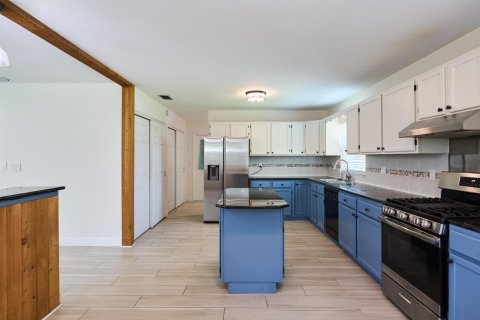 Villa ou maison à vendre à Stuart, Floride: 4 chambres, 217.58 m2 № 2300756 - photo 9